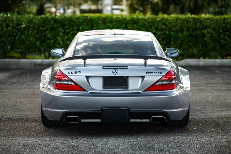 mercedes-sl-amg-black-series-4-1