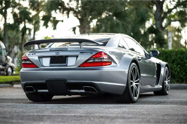 mercedes-sl-amg-black-series-5-1