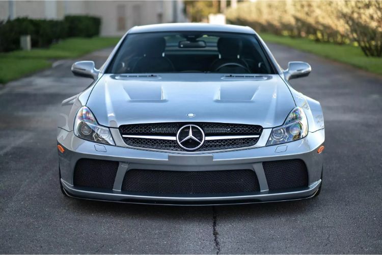 mercedes-sl-amg-black-series-8-1