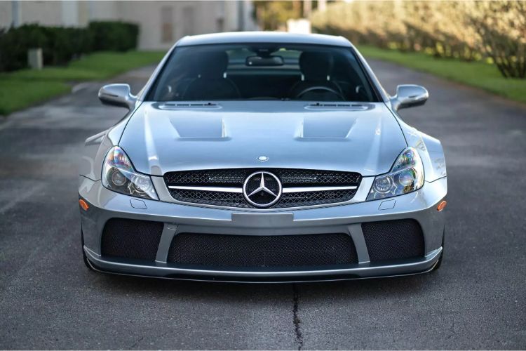 mercedes-sl-amg-black-series-8-1