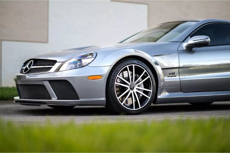 mercedes-sl-amg-black-series-11-1