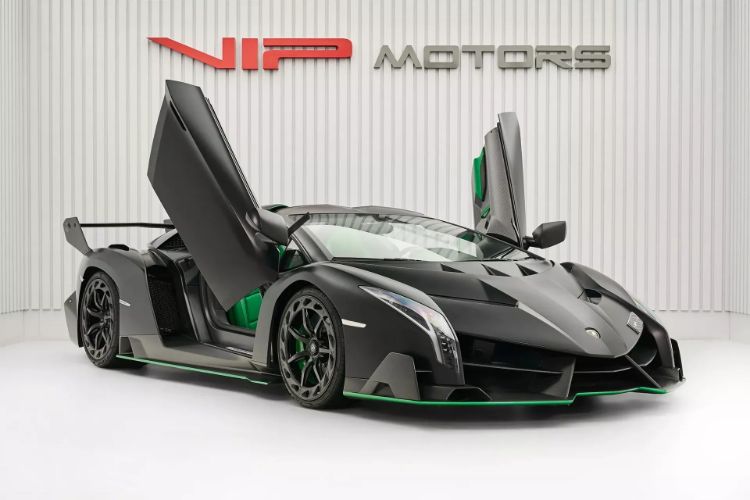 2015-lamborghini-veneno-roadster-no2-3