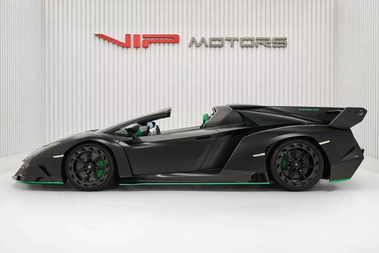 2015-lamborghini-veneno-roadster-no2-5