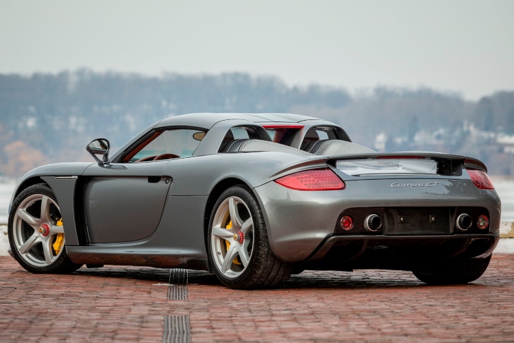 predivni-porsche-carrera-gt-moze-oboriti-sve-rekorde