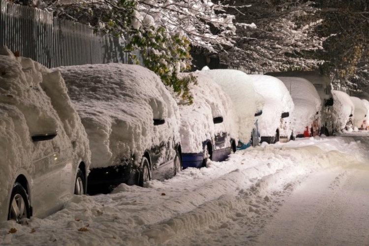 Kako da pravilno održavate svoj automobil tokom ledenih dana