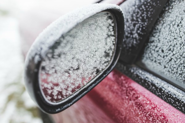 Kako da pravilno održavate svoj automobil tokom ledenih dana