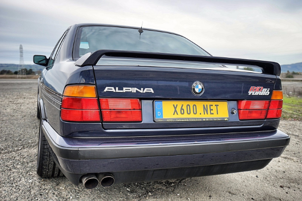 alpina-b10-bi-turbo-klasik-koji-i-danas-sija-istim-sjajem