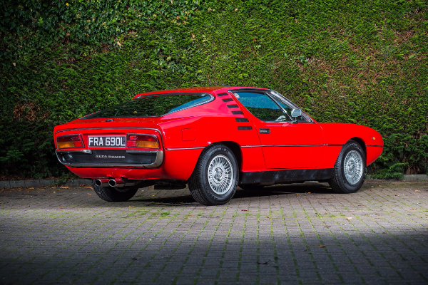 nesvakidasnja-lepota-klasicnog-alfa-montreal-modela