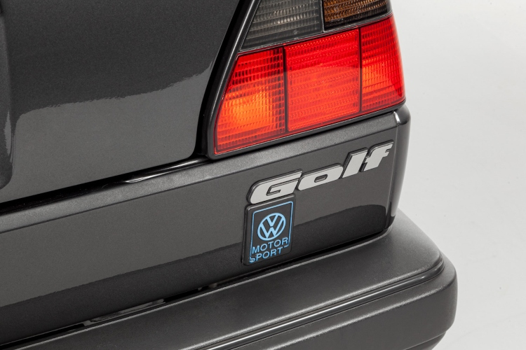 golf-g60-limited-retki-klasik-vrhunskih-performansi-i-neupadljivog-stila-16