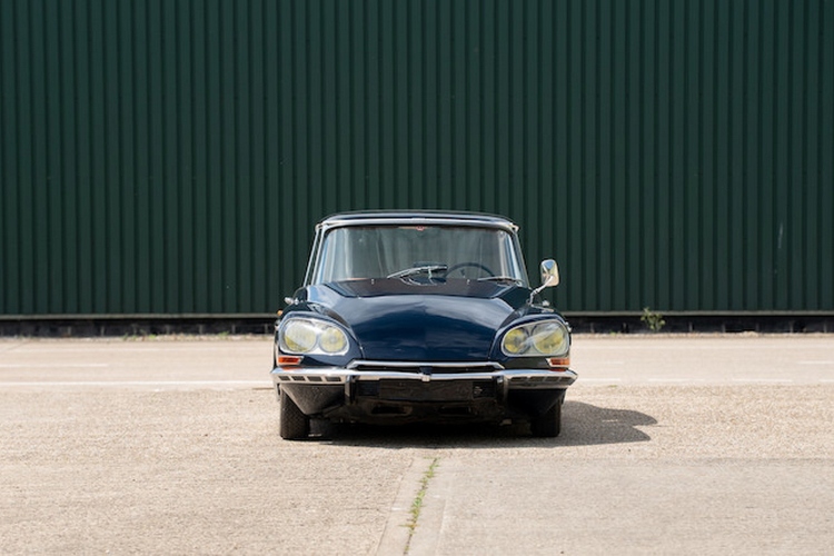 savrseni-klasik-citroen-ds-21-majesty-iz-1969