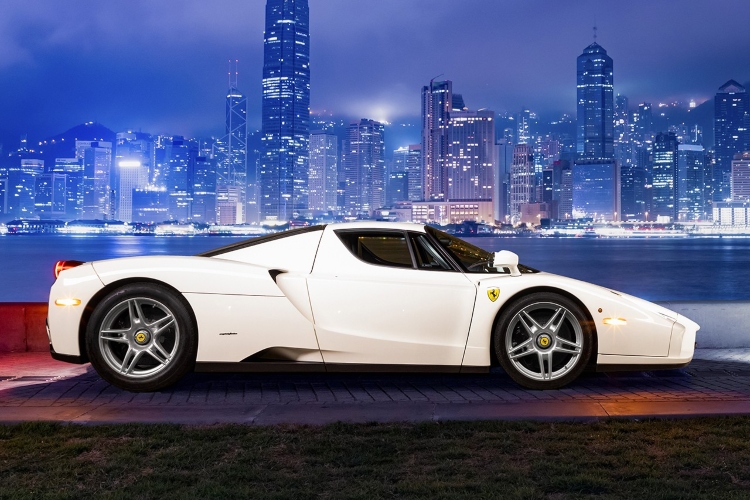unikatni-ferrari-enzo-odlazi-na-aukciju-koja-ce-trajati-svega-24-casa-5
