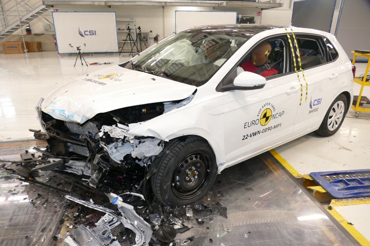 bmw-najgori-od-sve-dece-izasli-novi-euroncap-rezultati