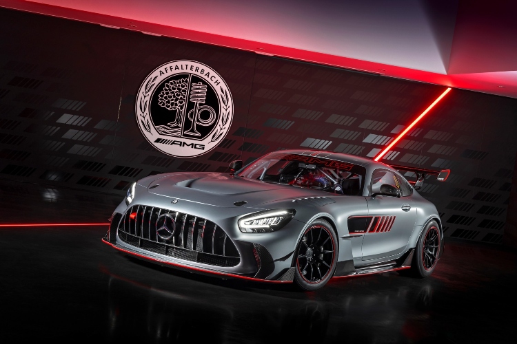 mercedes-amg-predstavlja-najmocniji-sportski-model-do-sada