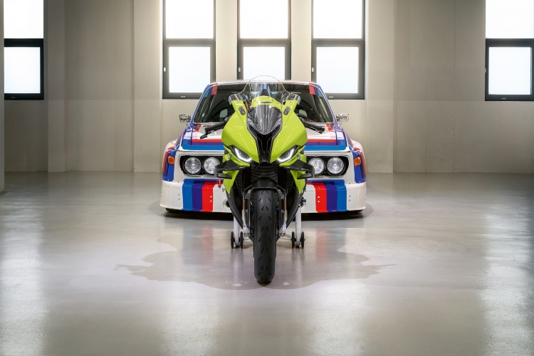 bmw-m-predstavlja-rodendanski-specijal-m-1000-rr-linije