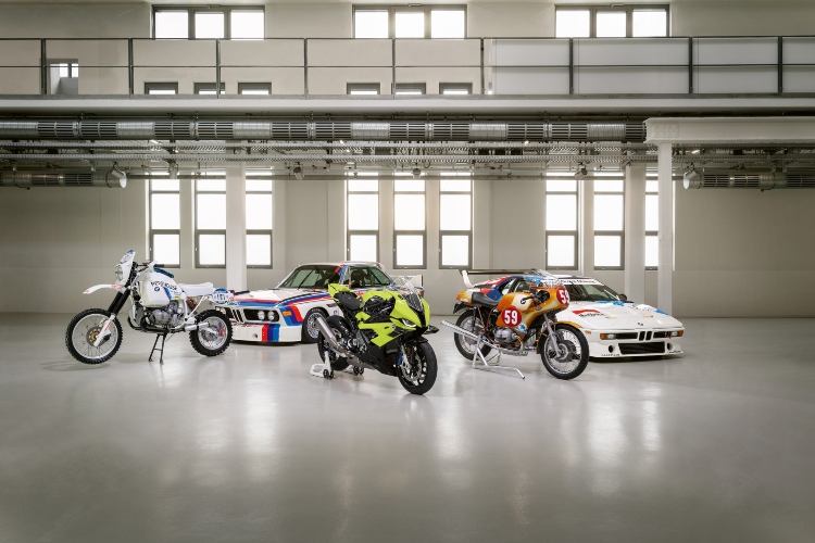 bmw-m-predstavlja-rodendanski-specijal-m-1000-rr-linije