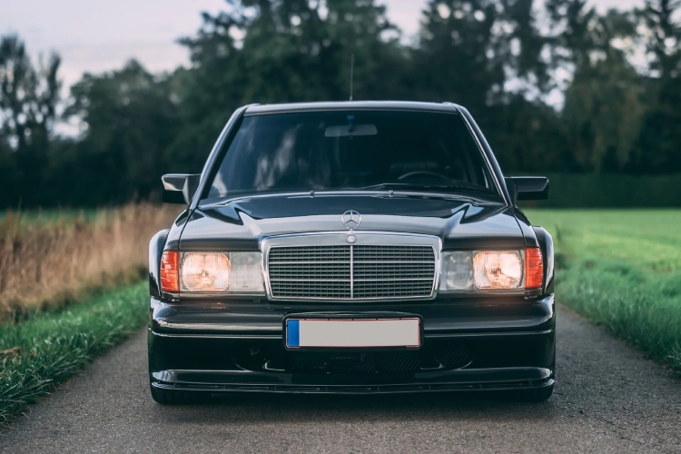 prelepi-mercedes-benz-190e-evo-ii-odlazi-na-aukciju-25