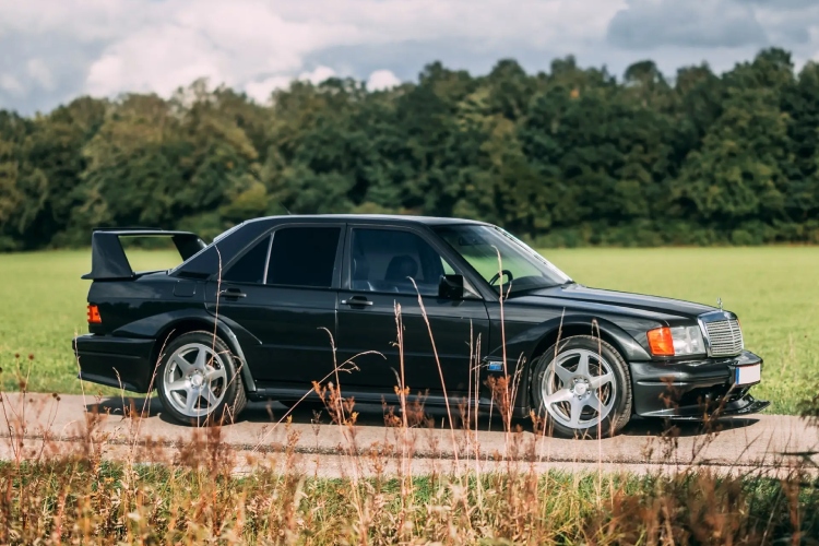 prelepi-mercedes-benz-190e-evo-ii-odlazi-na-aukciju-30