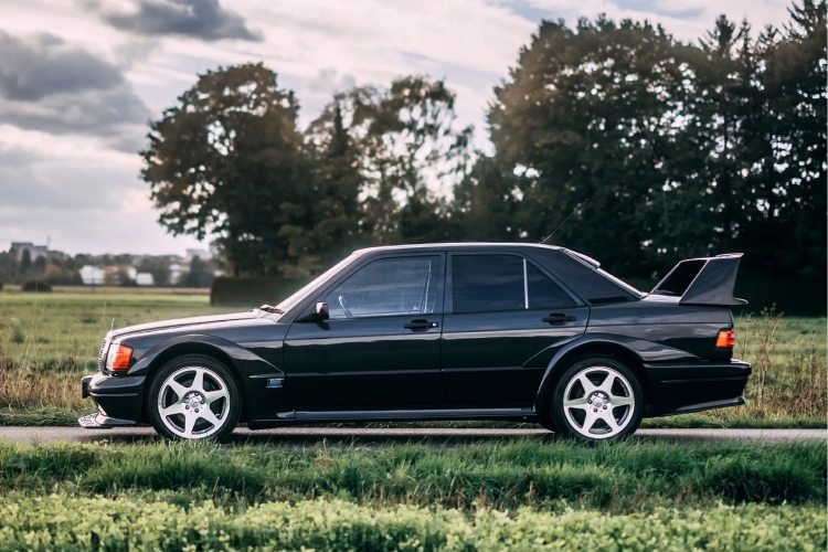 prelepi-mercedes-benz-190e-evo-ii-odlazi-na-aukciju-1