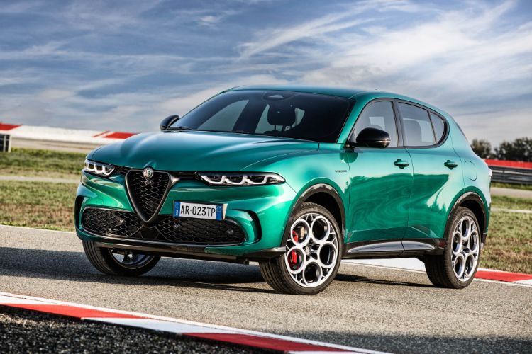 2023-alfa-romeo-tonale-q4-phev-00075