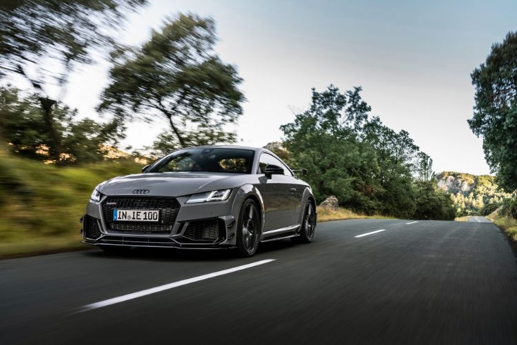 audi-tt-rs-iconic-edition-108