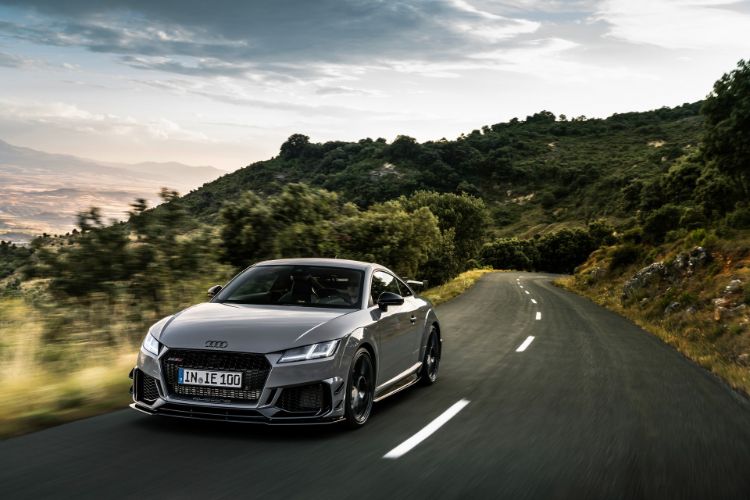 novi-audi-tt-rs-iconic-edition-14