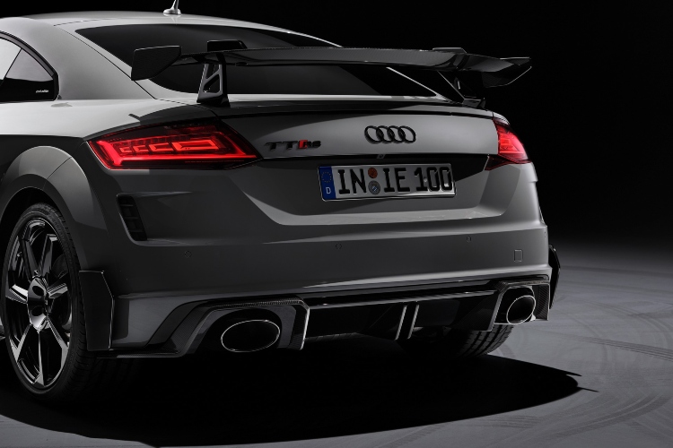 audi-tt-rs-iconic-edition-7