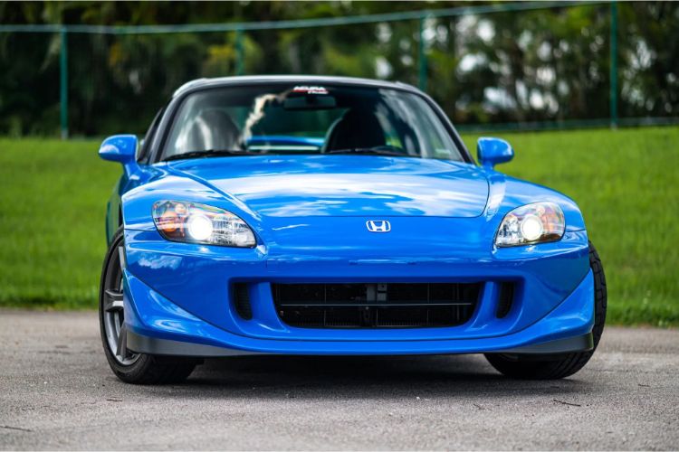 s2000-model-kompanije-honda-prodat-po-ceni-vecoj-od-120