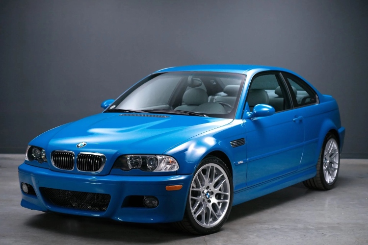 izvanredno-ocuvani-bmw-m3-unikatne-plave-nijanse-18