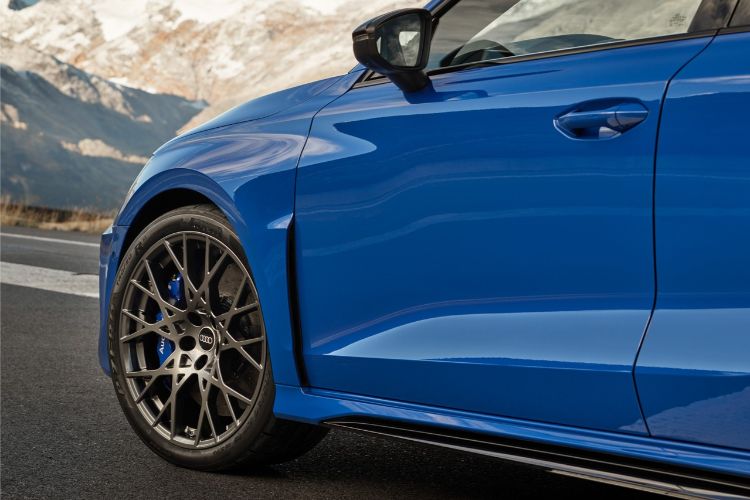 audi-rs3-performance-edition-5