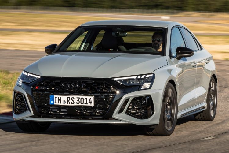 audi-rs3-performance-edition-7