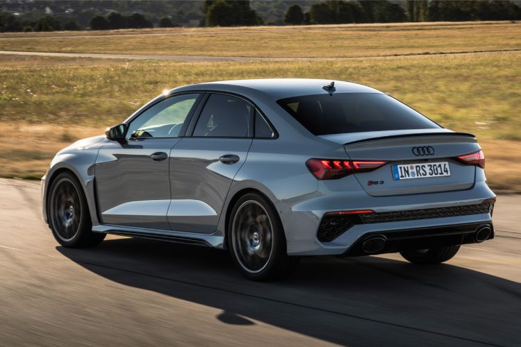 audi-rs3-performance-edition-9