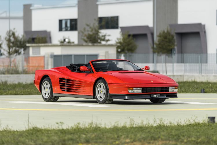 ferrari-testarossa-pininfarina-spider-special-aukcija