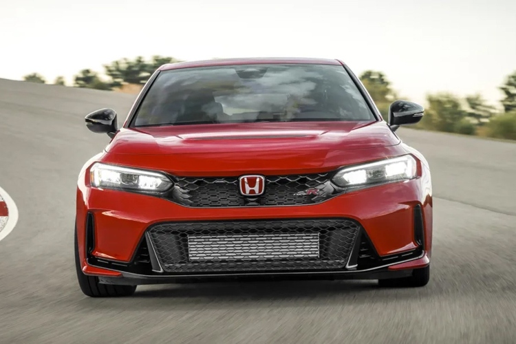 novi-kralj-kompakt-segmenta-2023-civic-type-r-2023-3