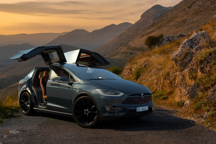 tesla-model-x