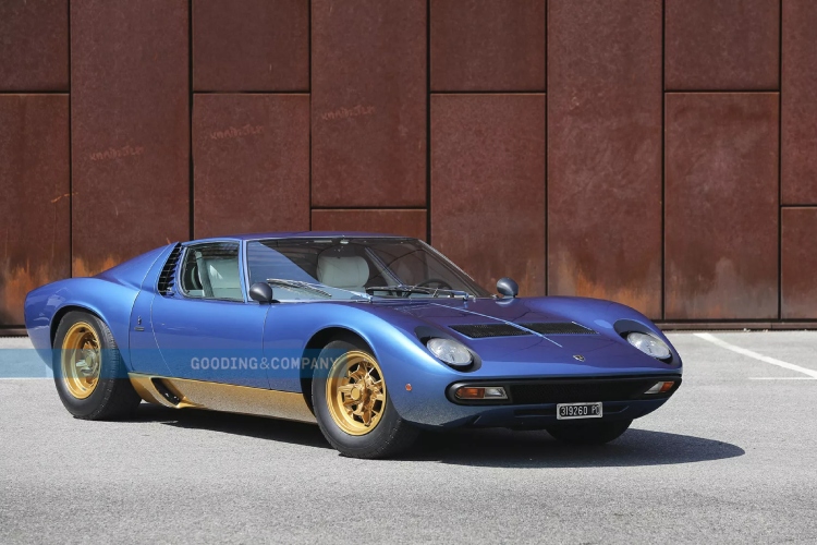 predivni-lamborghini-miura-p400-sv-predstavlja-savrsenog-italijanskog-pastuva-1