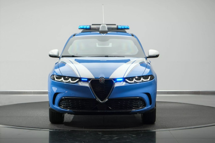 alfa-tonale-zvanicno-vozilo-italijanske-policije-1