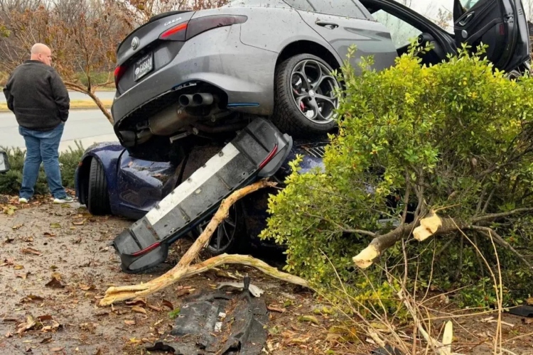 alfom-pretvorio-911-u-kabriolet-i-zakucao-se-u-mercedes-parkiran-do-njega-4