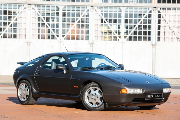 porsche-928-gt-flachbau-unikatni-klasik-nemacke-kompanije