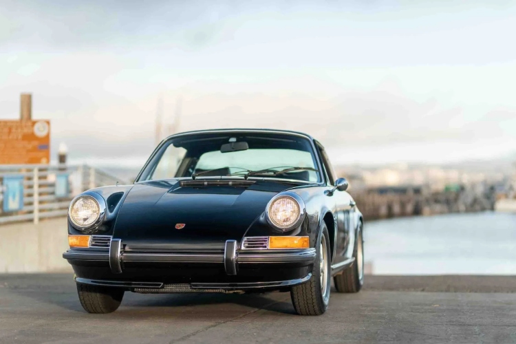 mracni-porsche-911-targa-juana-mekgregora-1