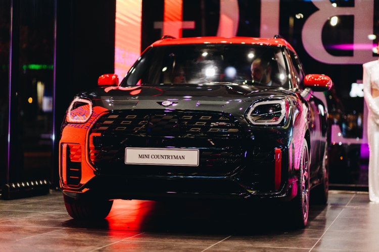 dream-big-novi-mini-cooper-i-mini-countryman-premijerno-predstavljeni-8