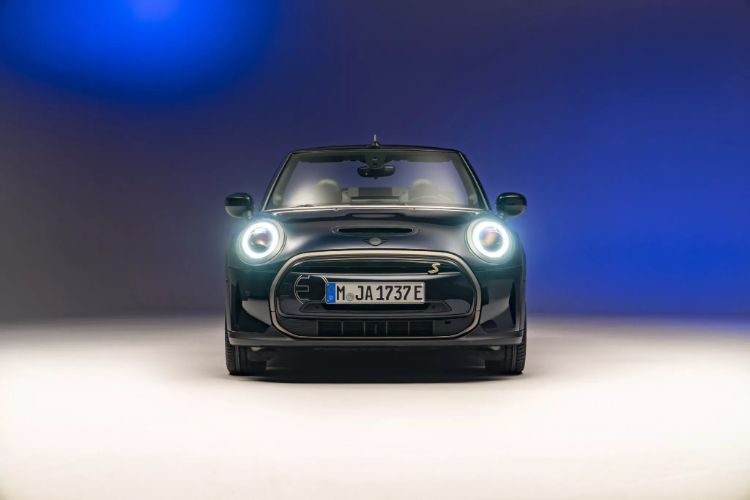 mini-convertible-se-elektricni-model-autoexclusive-9