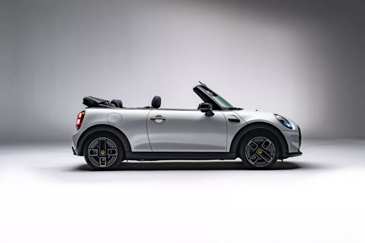 mini-convertible-se-elektricni-model-autoexclusive-19