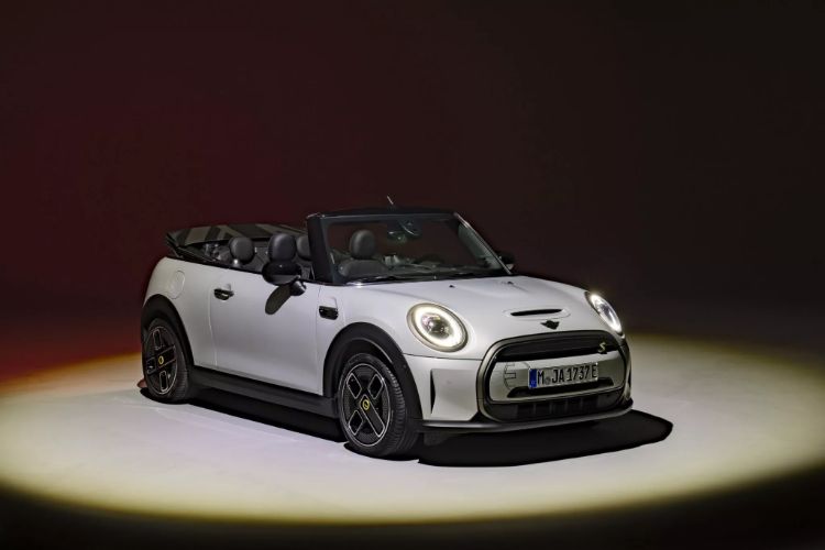 mini-convertible-se-elektricni-model-autoexclusive-25