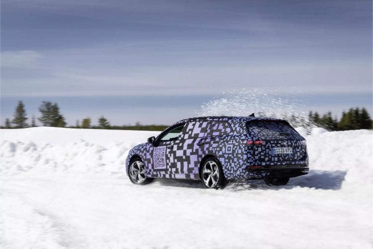 2024-vw-passat-variant-45