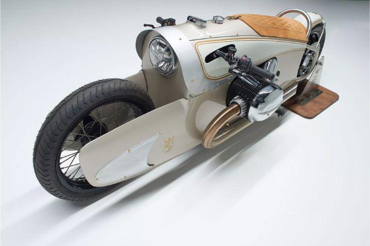 2023-bmw-r18-the-crown-autoexclusive-4