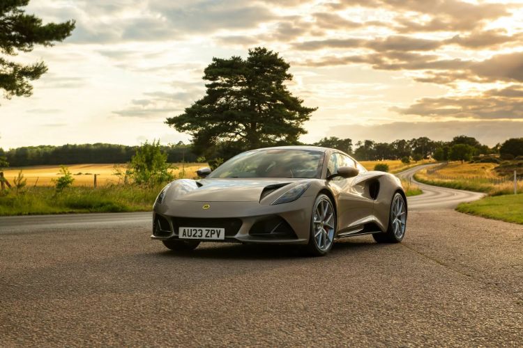 lotus-emira-i4-first-editionjpg-31