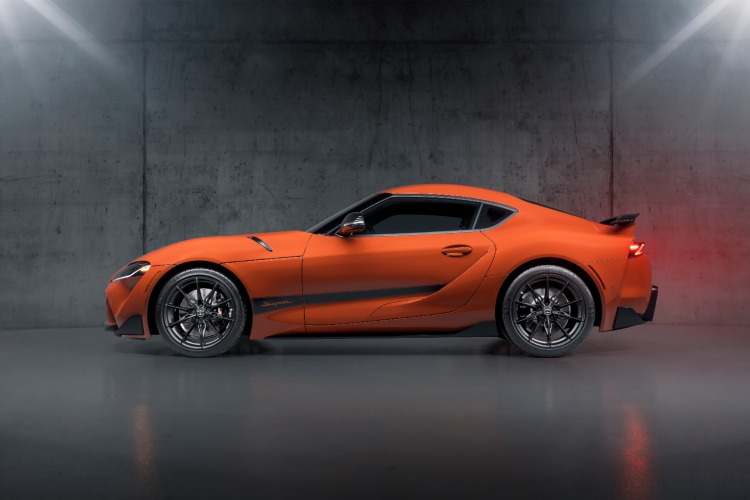 toyota-gr-supra-gt4-100th-edition-tribute-3