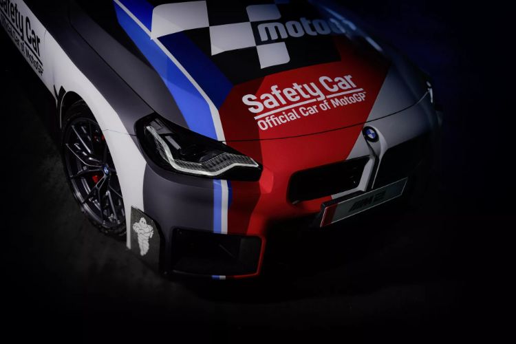 2023-bmw-m2-motogp-safety-car-1