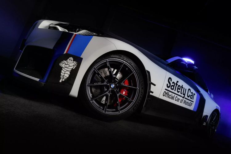 2023-bmw-m2-motogp-safety-car-2