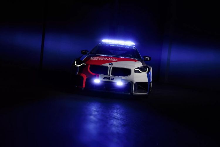 2023-bmw-m2-motogp-safety-car-7